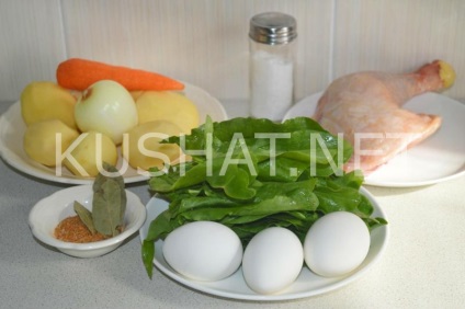 Зелений борщ зі щавлем і яйцем