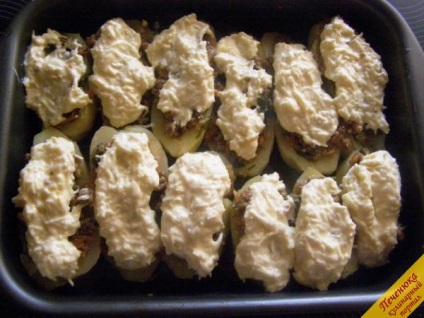 Картопля, фарширована м'ясним фаршем та сиром (покроковий рецепт з фото)