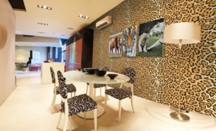 Леопардові шпалери для стін різноманітні варіанти, фото і відео інтер'єрів, інструкція по вибору