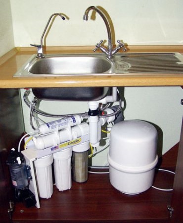 Самостійна установка фільтра для води