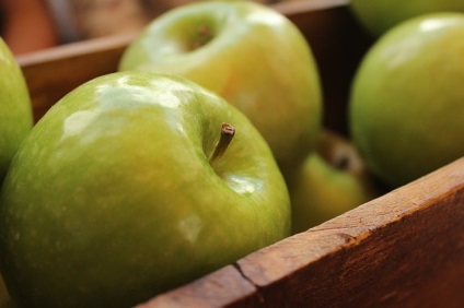 Як квасити яблука в домашніх умовах - 3 покрокових рецепта