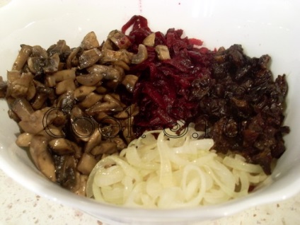 Салат з грибами і буряком - покроковий рецепт з фото, салати