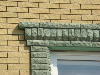 Варіанти оздоблення фасаду будинку (натуральний камінь, штучний камінь, використання
