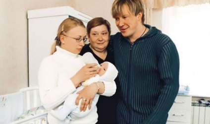 Олексій Кравченко - біографія, фото, особисте життя, дружина, діти, зріст, вага