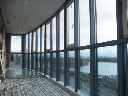 Вітражне скління балкона і лоджії - більше світла і краси
