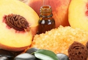 Персикове масло для волосся властивості, застосування, рецепти