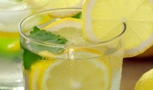 Вода з лимоном для схуднення 7 рецептів приготування лимонної води для зниження ваги