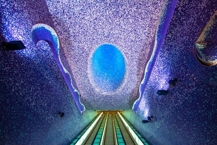 10 Самих оригінальних і красивих станцій метро в світі