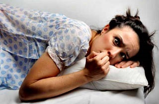 Що таке сонний параліч, які причини його виникнення і що треба робити