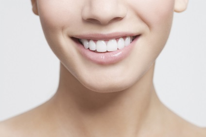 Як здоров'я зубів впливає на красу шкіри, журнал cosmopolitan
