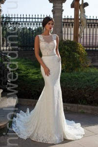 Купити весільну сукню рибка зі шлейфом фото в москві, мереживне весільну сукню русалка фото