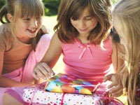 Подарунок дитині - ідеї подарунків для дітей і підлітків