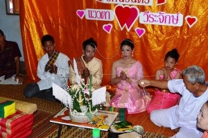 Весілля в Ісані, в Таїланд всерйоз і надовго
