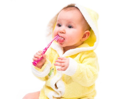 Неприємний запах з рота у новонародженого і немовляти причини