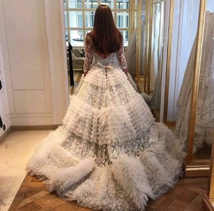 Весільна сукня ксении поділи виготовив ліванський дизайнер