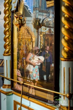 Дитячий фотограф на хрещення дитини