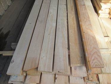 Як продовжити життя старому зрубу дерев'яного будинку