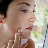 Косметичні сироватки для шкіри обличчя - перший медичний