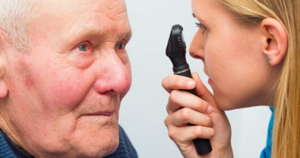 Лікування катаракти у літніх людей операція і ціна