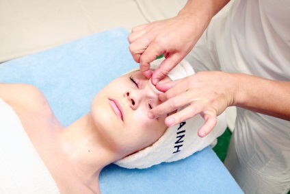 Реафірмірующій масаж обличчя