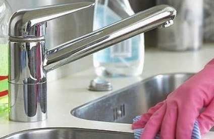 Прибирання кухні, як правильно провести генеральне прибирання кухні, які кошти застосувати для