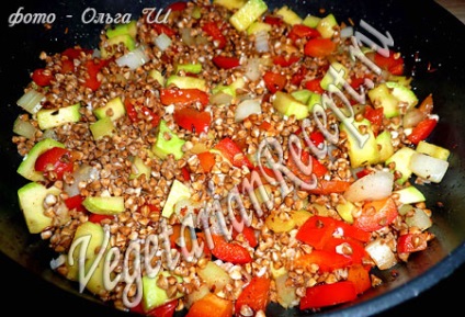 Гречка з овочами - фото-рецепт гречки з овочами, зеленню і сиром