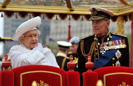 Королева елизавета ii і принц Філіп відзначають 68 років з дня весілля
