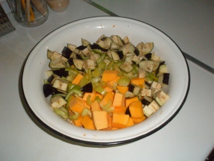 Рецепт овочевого рагу з цибулею-пореєм