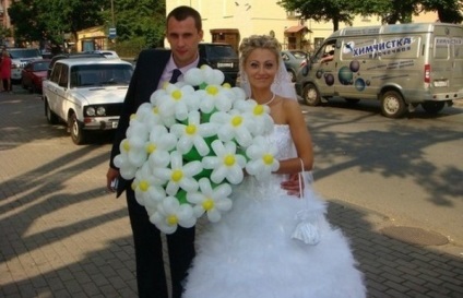 Букет з повітряних кульок на весілля для нареченої майстер-клас