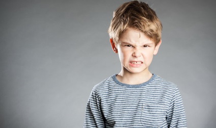 Агресивна поведінка дитини - що робити, причини