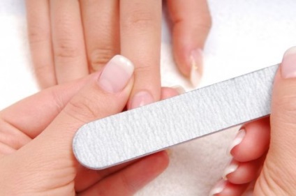 Як підпилювати нігті, щоб не пошкодити пластину, красиві нігті - додаток твого образу