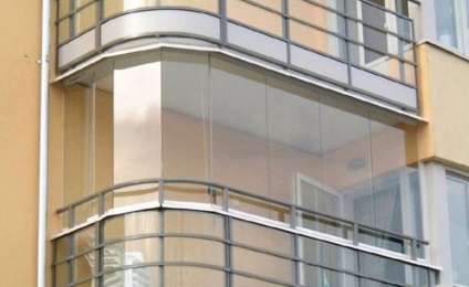 Способи і варіанти скління балконних приміщень