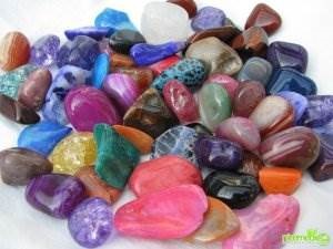 Напівкоштовні камені і їх властивості місячний камінь, бірюза, бурштин, твій ювелір