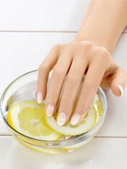 Ефірні і рослинні масла для зміцнення нігтів, манікюр та педикюр, модні поради - жіночий