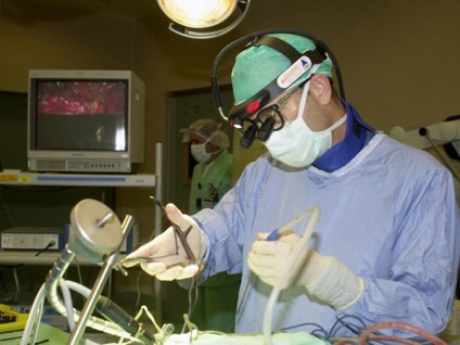 Ендоскопічний метод операції для лікування стенозу хребта armedical