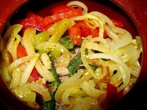 Тушкований болгарський перець з овочами - рецепт з фото
