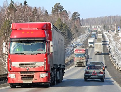 До страйку далекобійників ворог б'є системно, робочий шлях