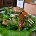 Літній салат з сьомгою і огірком - легкий рецепт корисного і смачного страви!