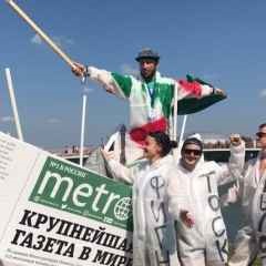 Москва, новини, команда metro-москва стрибнула з шестиметрової рампи на red bull flugtag 2017