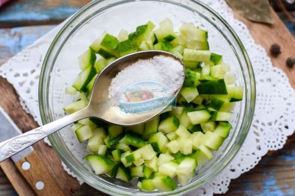 Огірки для розсольнику і салатів на зиму покроковий рецепт з фото