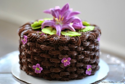 Як зробити плетінку з крему з боків торта як прикрасити бічну сторону торта кремом