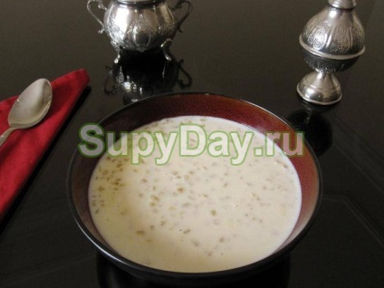 Молочний суп з рисом - для сніданку і не тільки рецепт з фото і відео