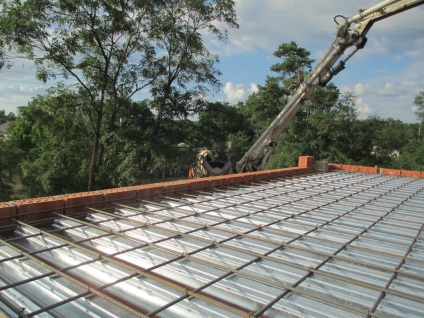Плоска покрівля з профнастилу конструкція даху, плюси і мінуси