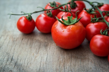 Домашні рецепти з томатів для краси і здоров'я шкіри
