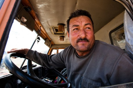 Повсякденне життя простих людей в Узбекистані (56 фото)