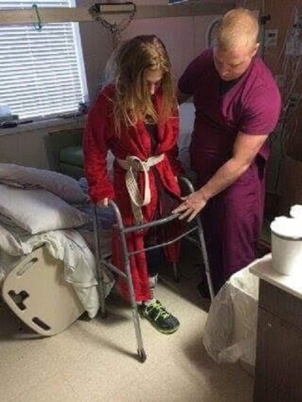21 éves, aki elvesztette mindkét lábát, meg egy őszinte photoshoot azt mutatják, hogy az ilyen