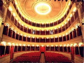 Mi Balett, a tájat, az opera, a karakter és a smink (smink) Mi Balett, a tájat, az opera, a karakter és a smink