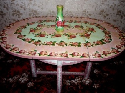 Decoupage egy kerek asztal és dekoráció saját kezűleg (sok fotó!)