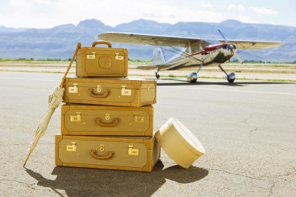 Hogyan csomag egy bőrönd kompakt