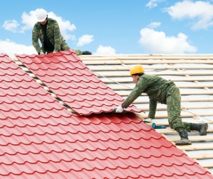 Hogyan erősíthető meg a teraszok a tetőn jobbra